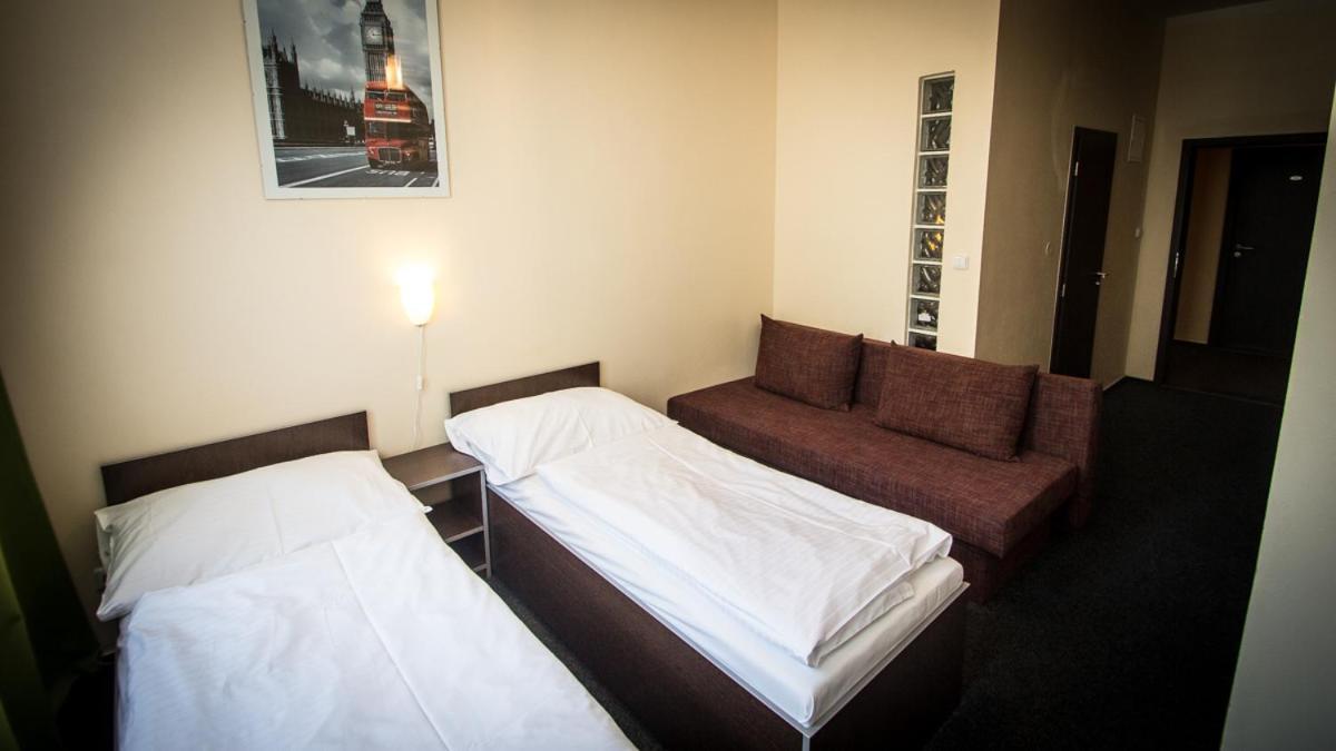 Hotel Sazavsky Ostrov Sazava  Ngoại thất bức ảnh